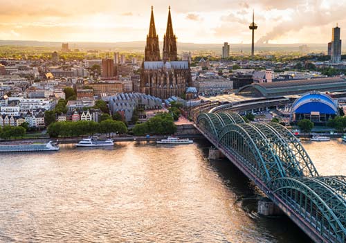 Deutsch und Fremdsprachen lernen in Sprachschule Aktiv Köln